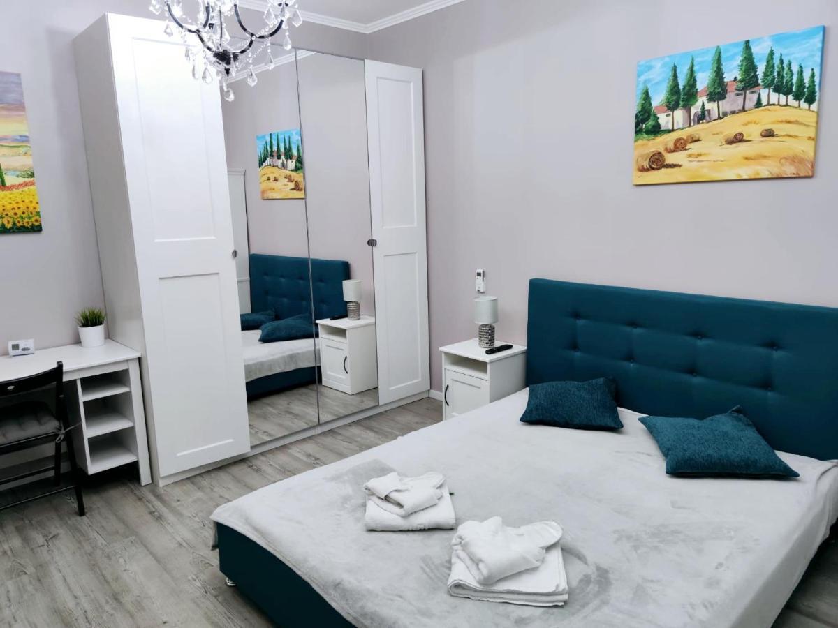 Chic Studio Old City Center - Ivo19 Бухарест Екстер'єр фото