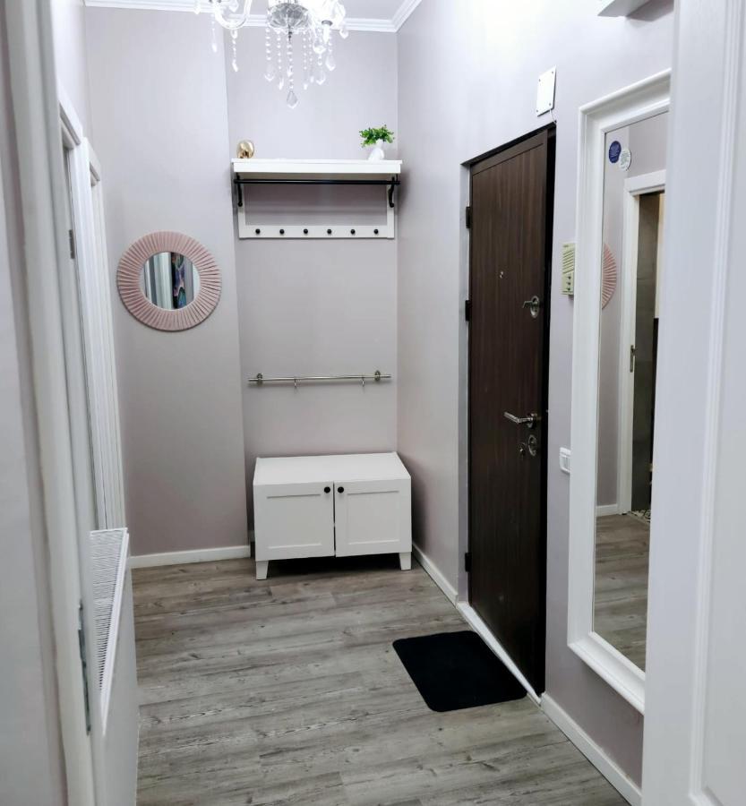 Chic Studio Old City Center - Ivo19 Бухарест Екстер'єр фото