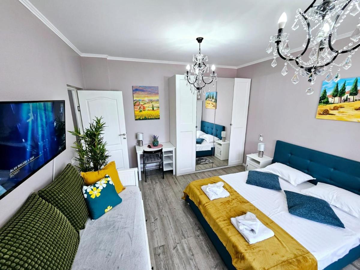 Chic Studio Old City Center - Ivo19 Бухарест Екстер'єр фото