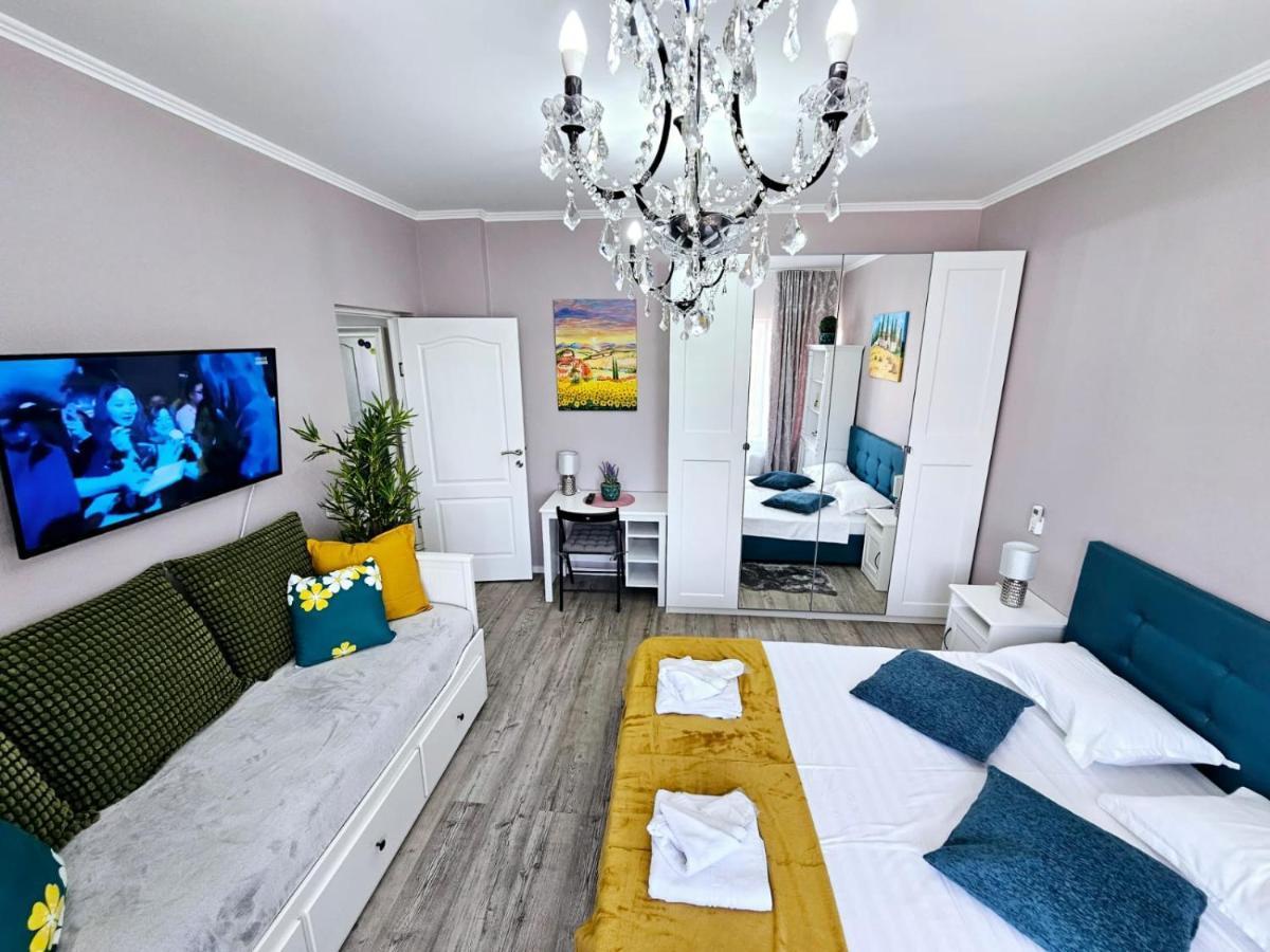 Chic Studio Old City Center - Ivo19 Бухарест Екстер'єр фото