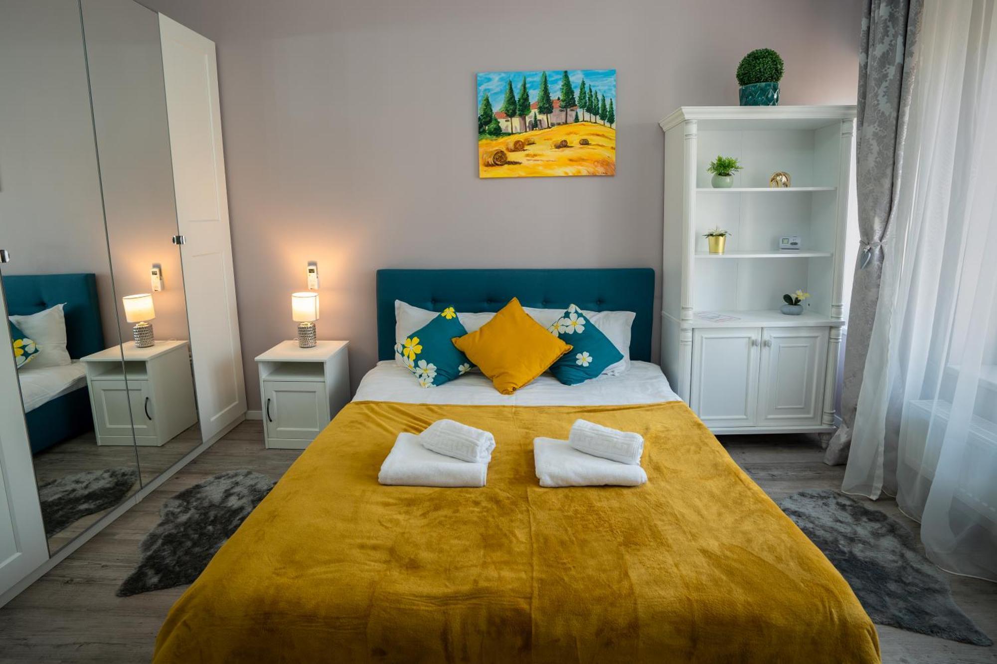 Chic Studio Old City Center - Ivo19 Бухарест Екстер'єр фото