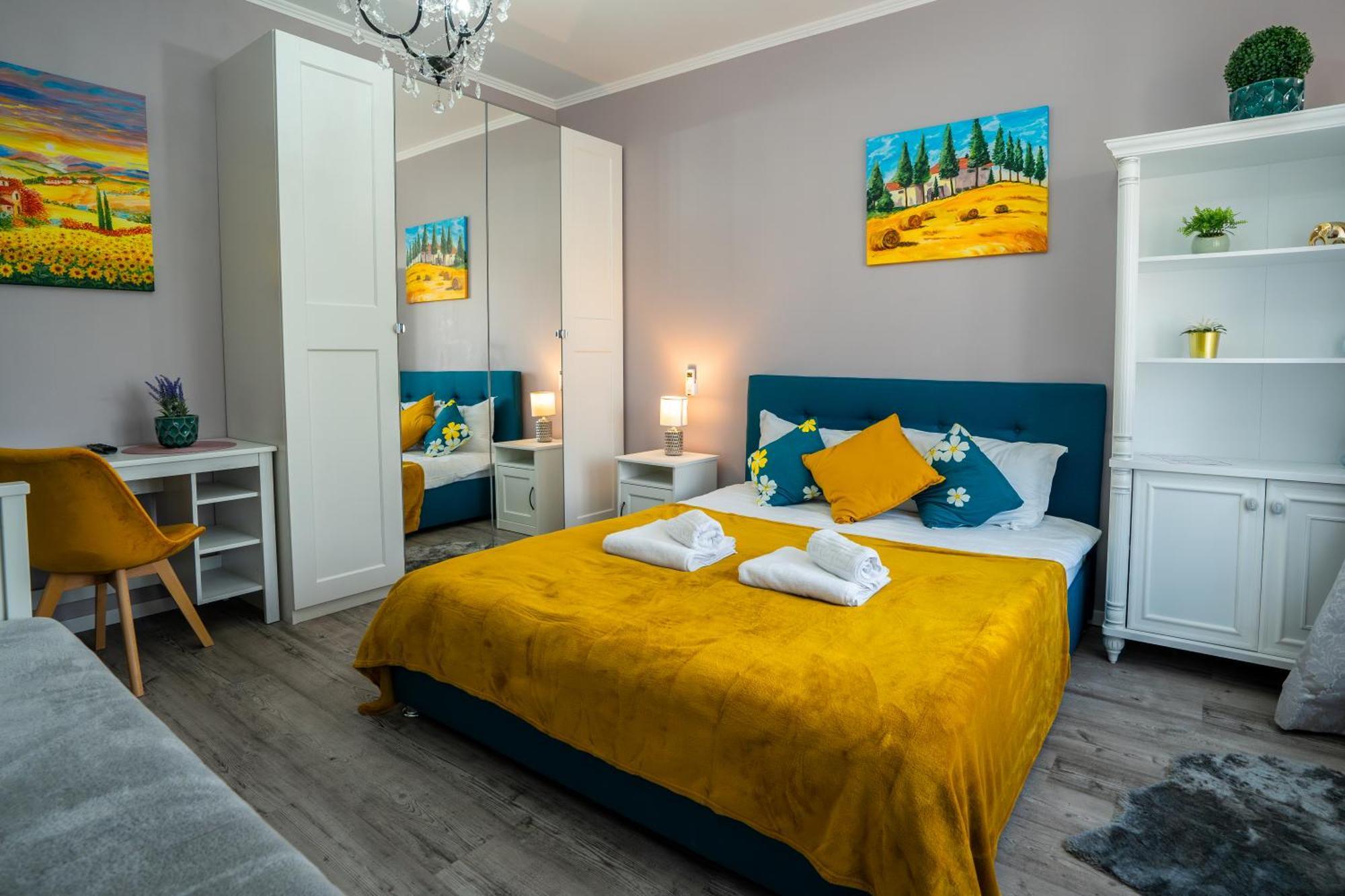 Chic Studio Old City Center - Ivo19 Бухарест Екстер'єр фото