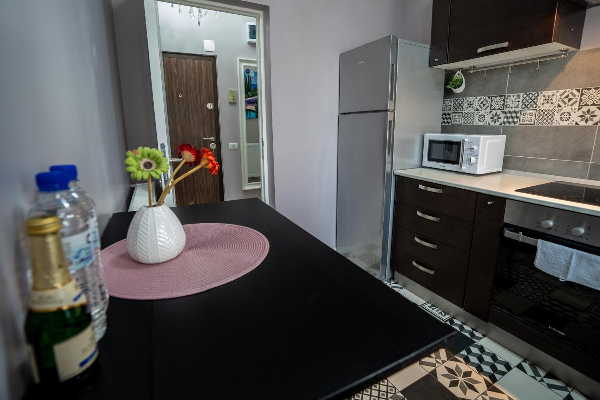 Chic Studio Old City Center - Ivo19 Бухарест Екстер'єр фото
